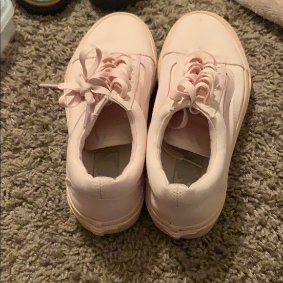 Vans - Picture 3 of 4